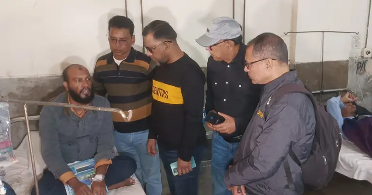 আহত সাংবাদিক ফিরোজ মোস্তফা